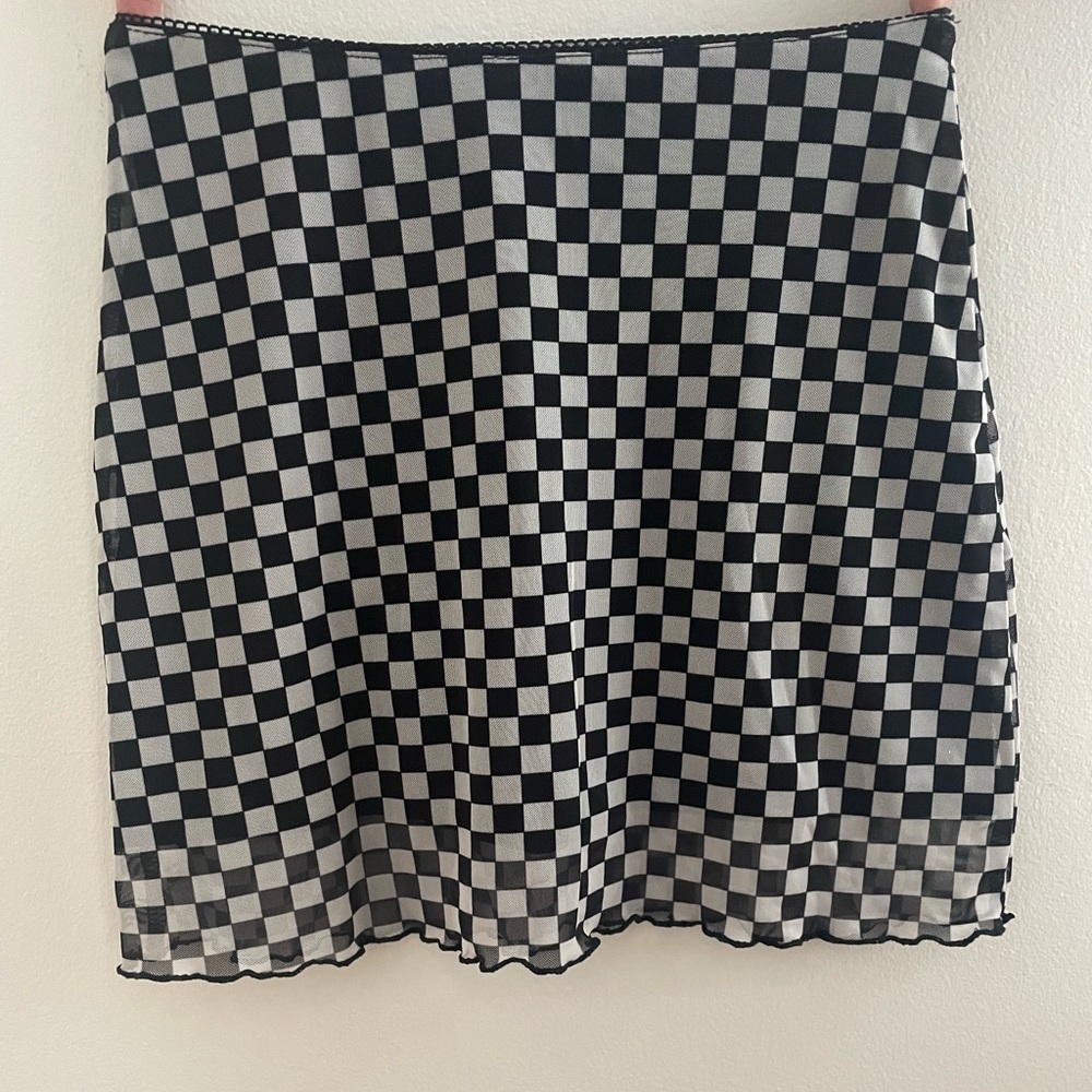 h&m black and white checkered mini skirt size xs